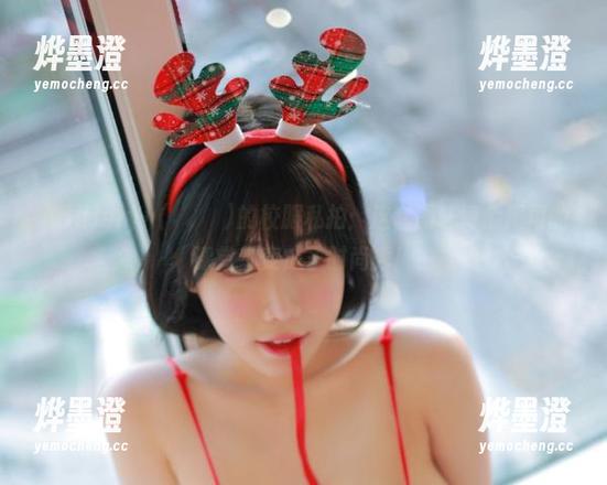 Addielyn(에디린)的校服私拍：这套图让每个严肃的课堂都变成了时尚秀！