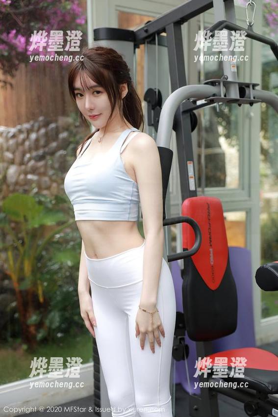 MFStar模范学院-奈美nana MFStar模范学院 - 奈美nana修女套图:谁说修女不能玩转时尚?