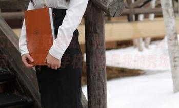 MFStar模范学院 – 更新！陈怡曼校服写真：这不是学校，这是我的秀场！