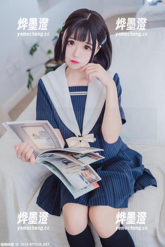看着喵糖映画的高清写真，恶魔JK制服的诱惑我怎么扛得住？