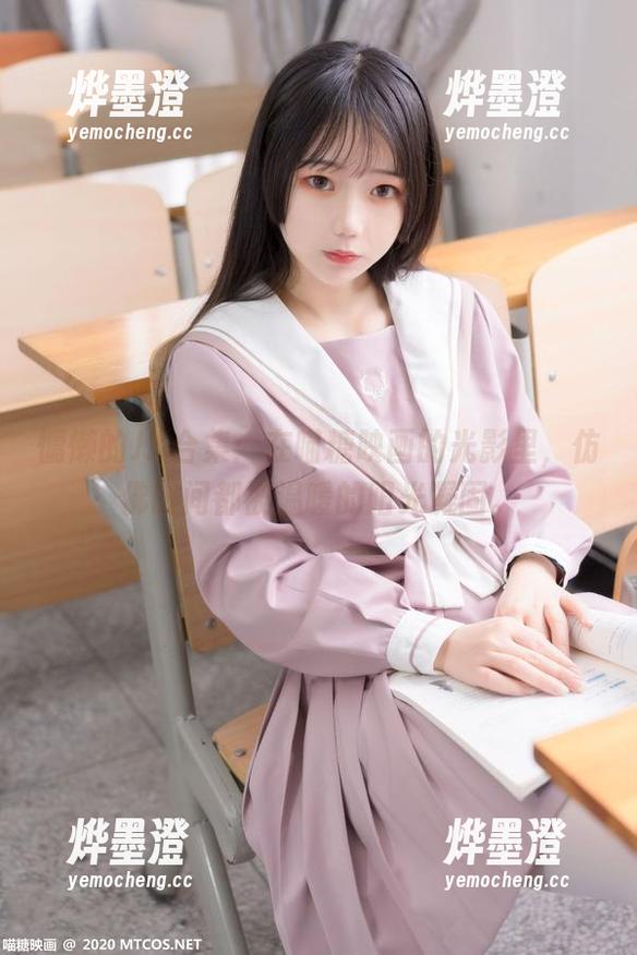 慵懒的JK合集：在喵糖映画的光影里，仿佛时间都被温暖的阳光凝固。
