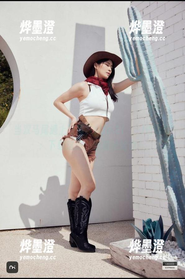 当双马尾遇上写真，Min.E(민이)告诉你：下载这张，乐趣送给你！