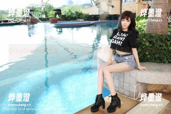 QingDouKe青豆客 - 更新！Akiki朱若慕女友写真，分享那个‘我该怎么办’的瞬间！