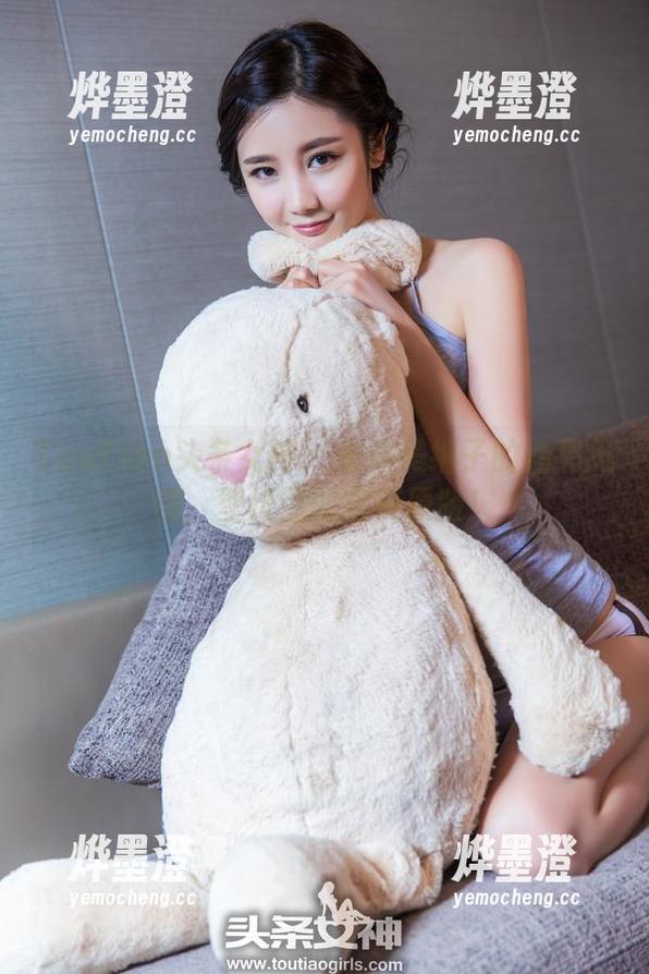 TouTiao头条女神 - 来看美纳子的油亮风情，壁纸图的完美原版！