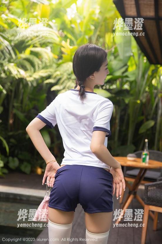 Xiuren秀人网 - 优琪琪子yuki的美足，高清细节让人想起那些遗忘的瞬间…
