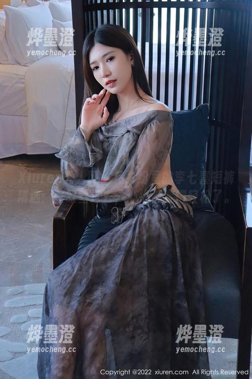 Xiuren秀人网 - 精彩纷呈的李七喜短裤精选：一眼望过去，心情都变得轻松了。