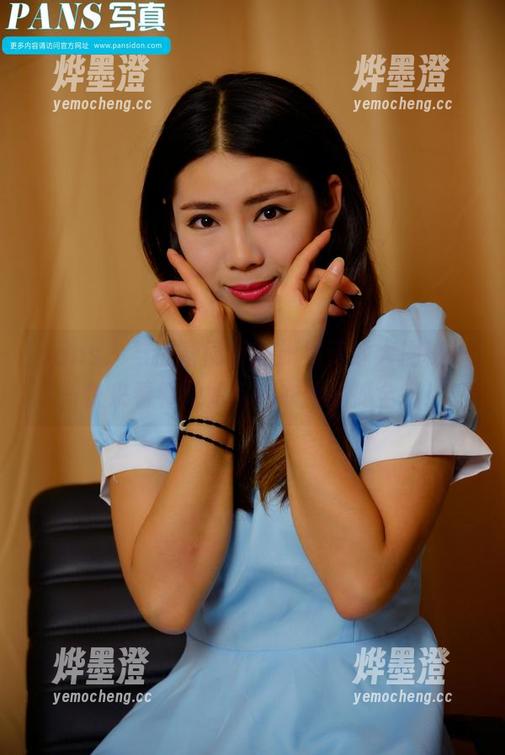 pans-曲奇 pans - 与曲奇同行的旗袍资源大揭秘——快来看看她如何用衣服震撼全场!