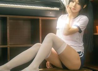 图片里藏着故事，rua阮阮的春之更衣室，体操服在静静倾诉