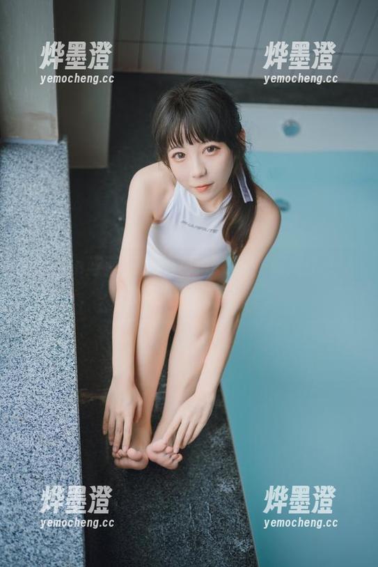usejan蓝蓝精选图包：夜樱，真是个令人好奇的存在