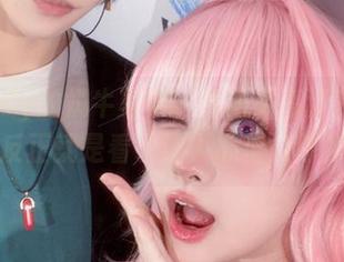 Wendy的奶牛写真，高清不高清我说不清，反正就是看了让人心里隐隐作怪！