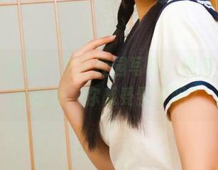 丽柜 – 更新！左左校园写真，树荫下的慵懒时光，你感受到了吗？