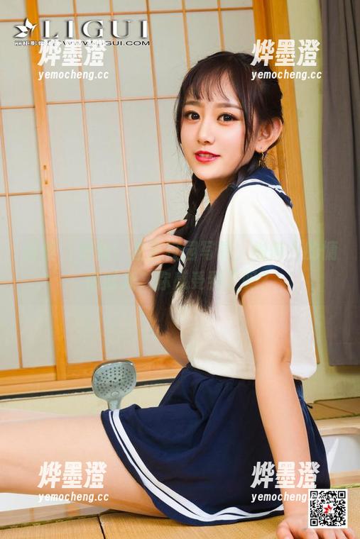 丽柜 - 更新！左左校园写真，树荫下的慵懒时光，你感受到了吗？