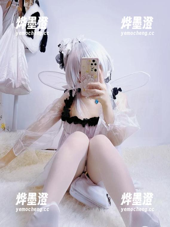 八重&雷神同框，套图新鲜出炉，伊喵君_Nya又把我可爱的一天变成双倍快乐！更新中…