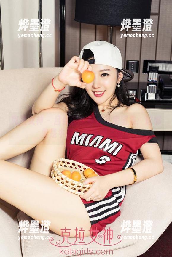 克拉女神 - 吕佳的牛仔裤私房图集：这哪里是牛仔，这是魔法吧？