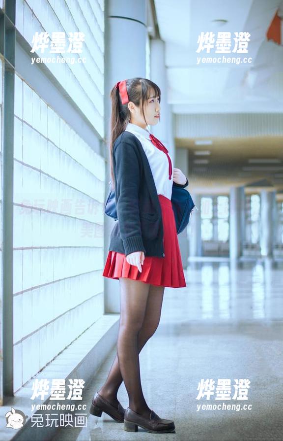 兔玩映画告诉你，穹妹和麻衣加上制服，美图绝对不能错过！