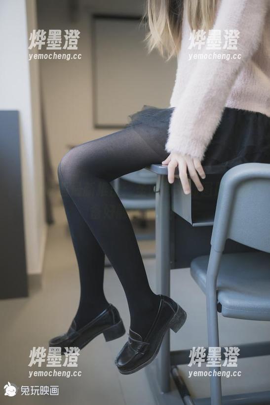 兔玩映画 兔玩映画最新推出:圣诞萌女郎图册,准备好融化了吗?