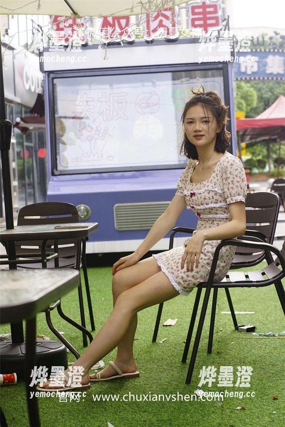初夏女神 - 当双双遇上清凉一夏，照片中的仙女也只好躲进冰箱！