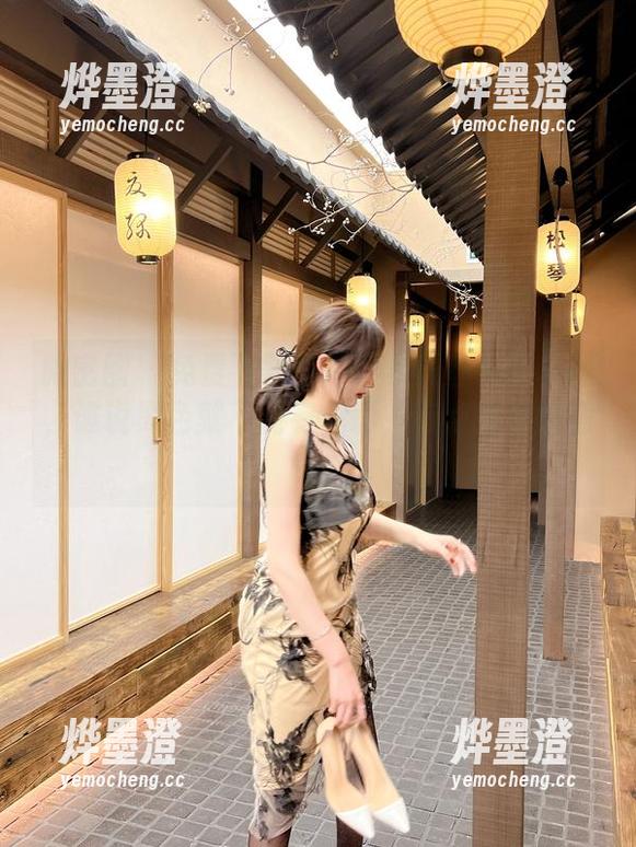 微密圈 - 免费下载！周妍希黑丝系列套图，谁说黑色就不能有色彩？有点反转的意味？