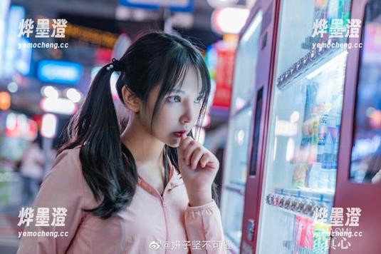 看妍子坚不可摧的网袜作品，下载是唯一的出路！