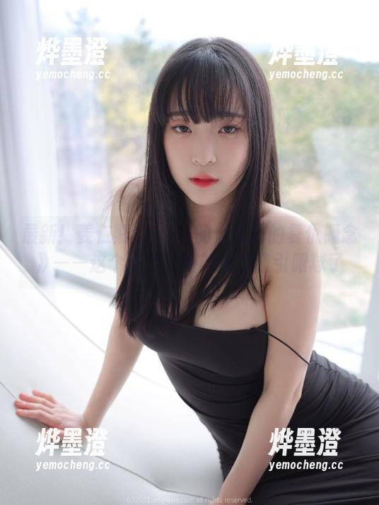 最新！姜仁卿(강인경)的《苏丹的复仇概念》——这个姿势，真的是太吸引眼球了