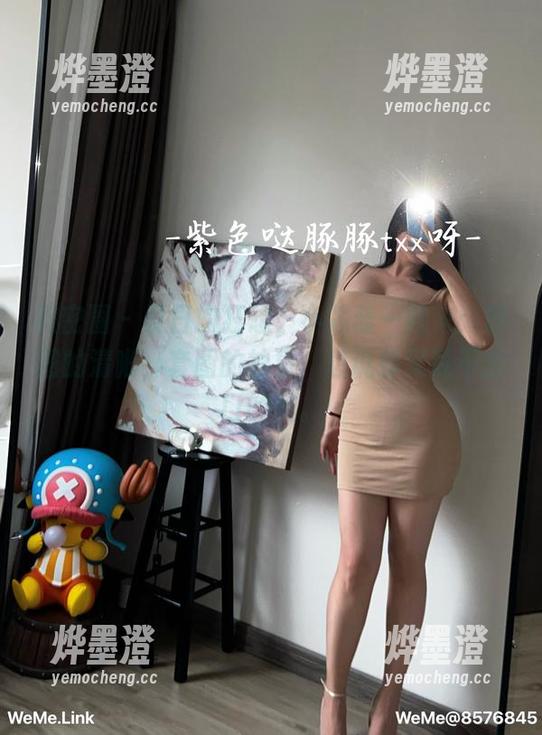 微密圈 - 夏日的狂想，小芯酱一起来：原图的清晰，套图的抽象，想说却又说不出口的美。