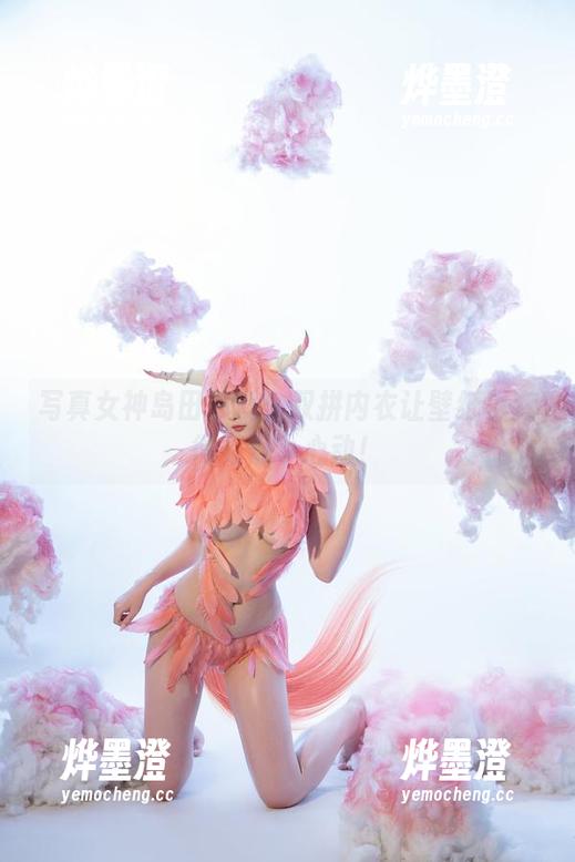 写真女神岛田云溪：双拼内衣让壁纸也变得有点小心动！