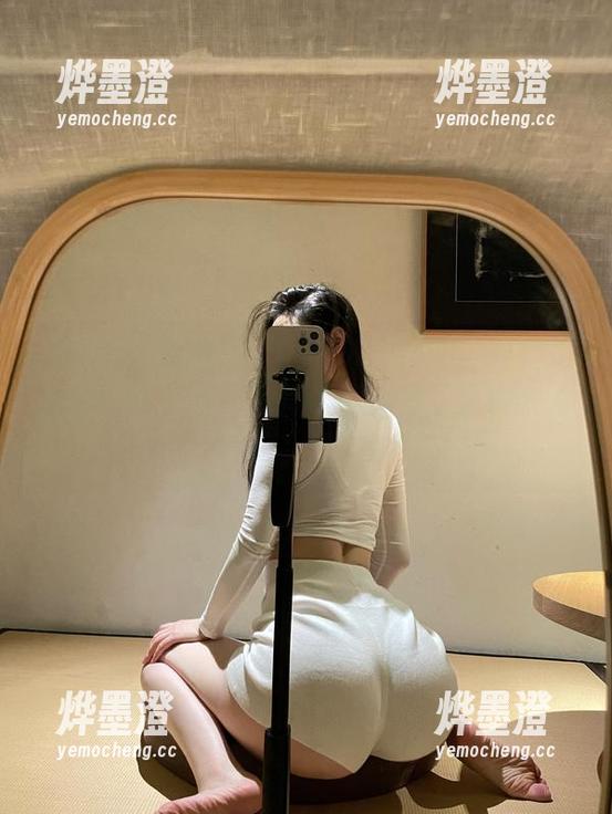 微密圈 - 看左公子666的职业装，原图里的那一抹神秘，貌似都能引发职场小火花，咳咳，扯远了。