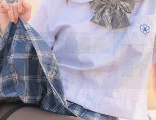 从“套装”看“您的蛋蛋”——写真图集里的那些撩人细节，哦，真是个小调皮！