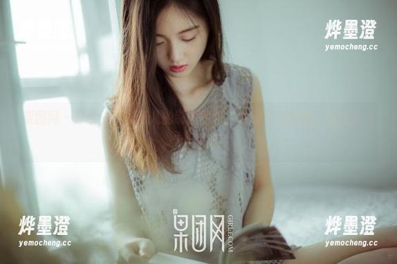 果团网 - 分享一下松果儿的制服图包，明明只是制服，却让人有点小期待！