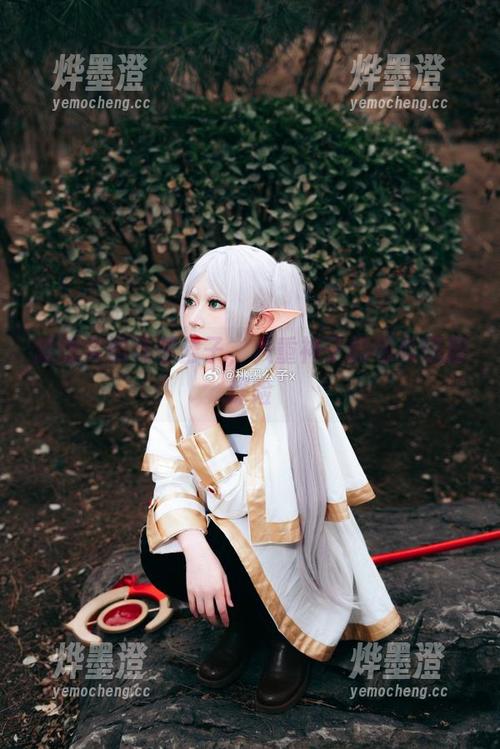 超现实的桃墨公子，八重神子的写真图册探险