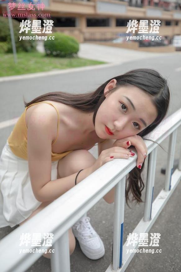 梦丝女神 - 一不小心，陷入香萱的网球少女图包，你确定这不是每个夏天的旅行清单？