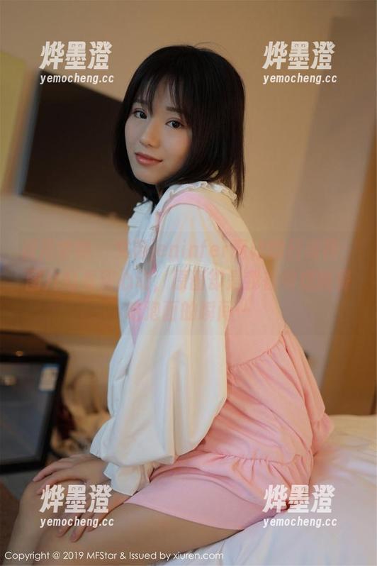 模范学院 - 文芮jeninfer厨娘的日与夜：图片好看到心动，原图却是我在考虑晚餐吃泡面的瞬间…
