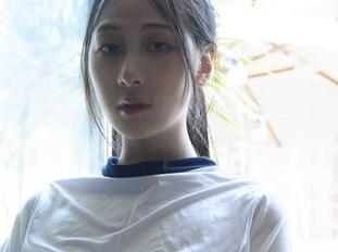 浅安安定制的连体衣作品：穿上它，我有了无敌的自信…还有奇怪的跳舞冲动！
