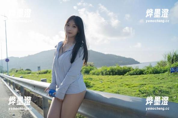 浅安安的私房：图集里的湮灭，总是让人觉得有点眩晕