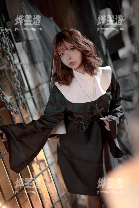 玉汇yuuhui 玉汇yuuhui的肉丝写真更新,瞬间让人想到夏天的冰淇淋,甜甜的!