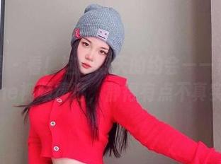 微密圈 – 看！这个雨天的约会——禅雨儿Lynne视频精选，静得有点不真实了。