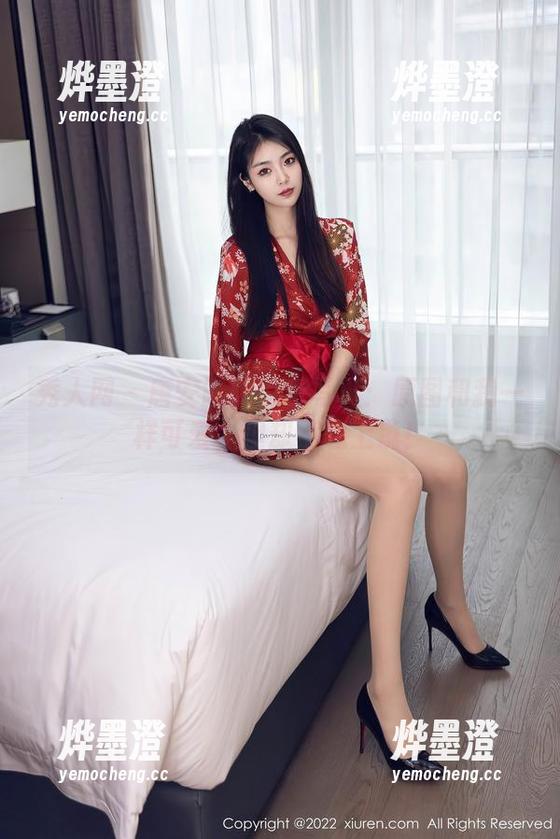 秀人网 - 唐安诺的粉色写真：原图和我一样可爱，但却不想上镜！