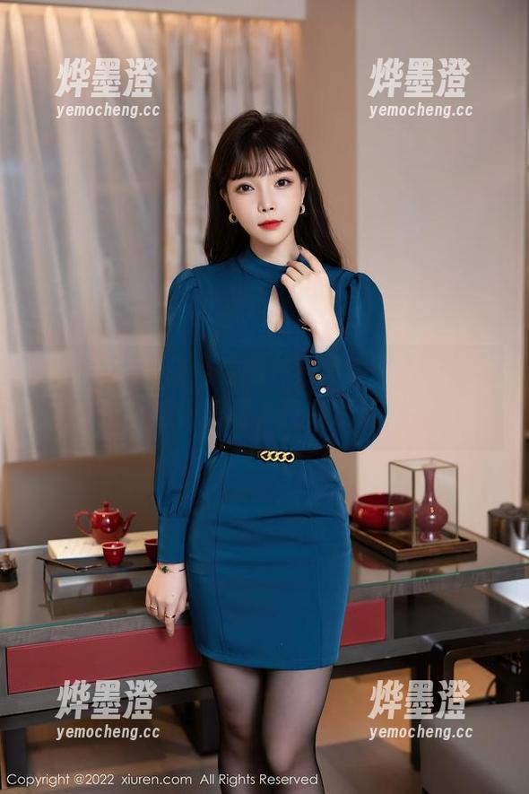 秀人网 - 快来看看樱井舞泳池图包，下载这份美丽，真是过瘾