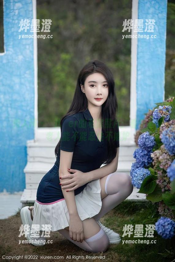 秀人网 - 玥儿玥er的私房照片：看看圣诞老人能不能忍住不嫉妒