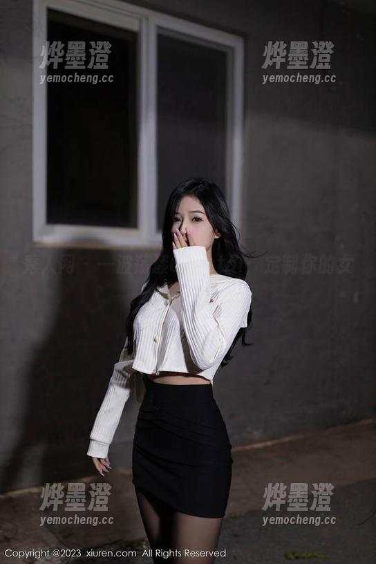 秀人网 - 一波荡漾Crystal：定制你的女友写真体验