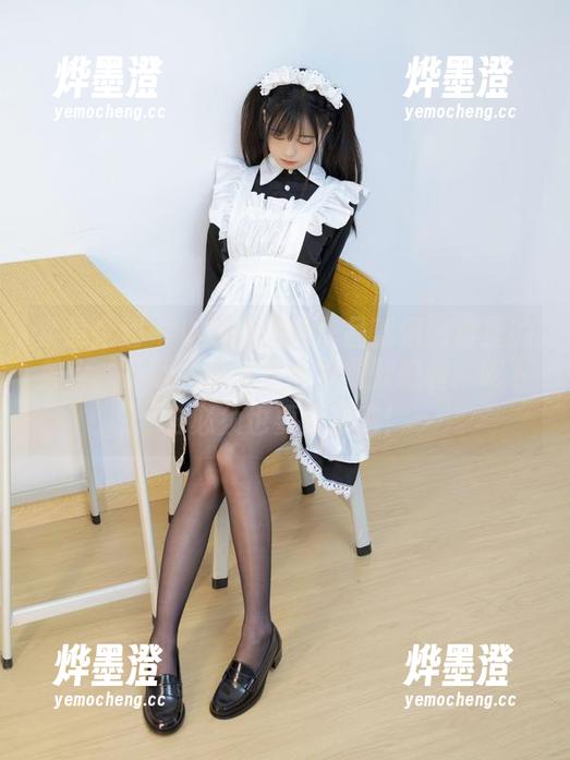 紧急企划 - 小恩的清纯作品就像网盘里的美食，下载的时候我心里默默想着：吃下去必须也要分享吧！