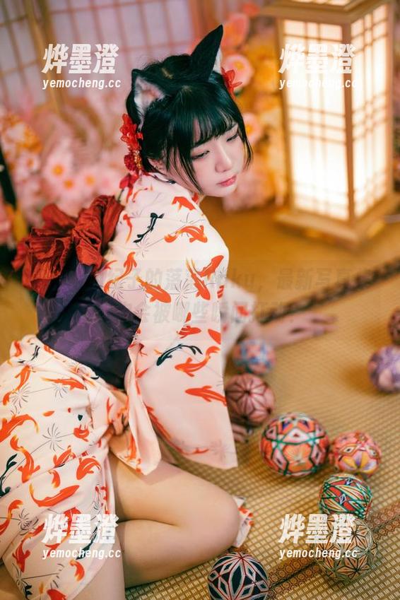 初体验由纪子的落落Raku，最新写真集，你会被哪些瞬间打动？