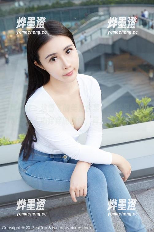 蜜桃社 - 这雪飞的美足合集，图片里都是那些让人心痒痒的瞬间，简直不敢相信！