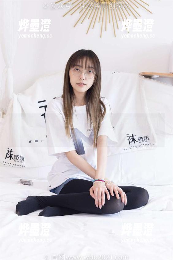 袜啵啵 - 小甜豆女仆装套图：更新来啦！做女仆也能散发无限魅力，真是奇迹！