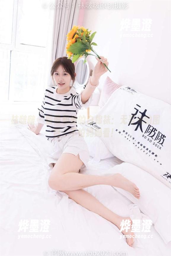袜啵啵 - 熊熊和她的白棉袜：无圣光的图包，不怕妈妈看！