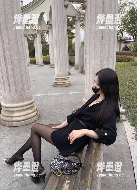 微密圈 - 白衬衫与软妹小九九：高清图库里的时尚小调