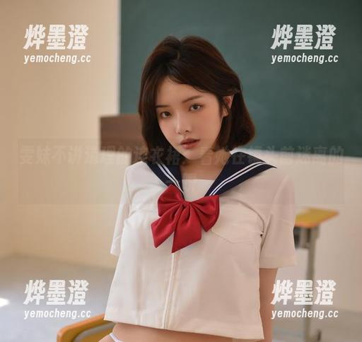 雯妹不讲道理的连衣裙：看她在镜头前迷离的一瞬