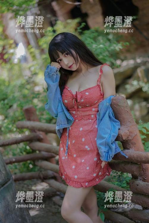 你绝对想不到的黑猫猫ovo厨娘：原图资源，谁说厨艺不能有点野？